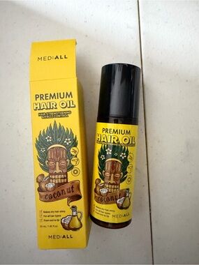 Premium Coconut Hair Oil — Yellow Nourishing Hair Treatment